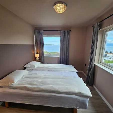 Newly Renovated In Beautiful Haramsoy * Ålesund