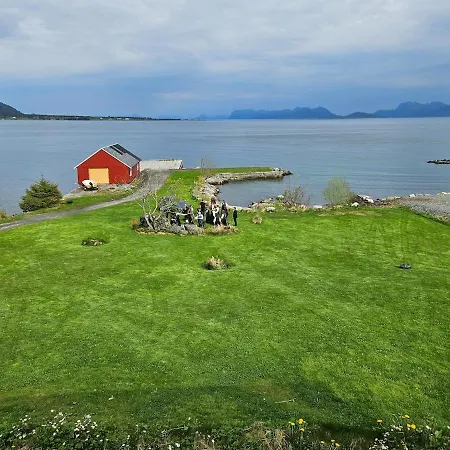 Newly Renovated In Beautiful Haramsoy Ålesund
