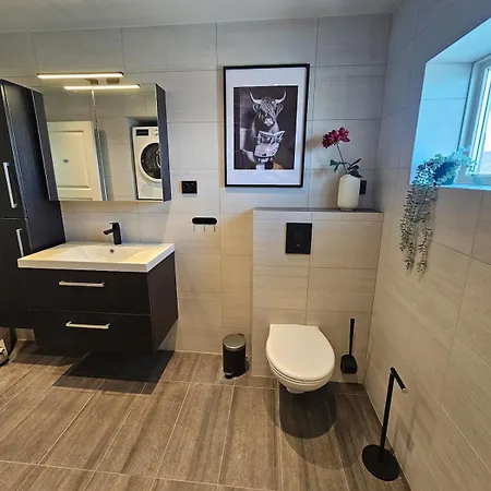 Newly Renovated In Beautiful Haramsoy Apartment