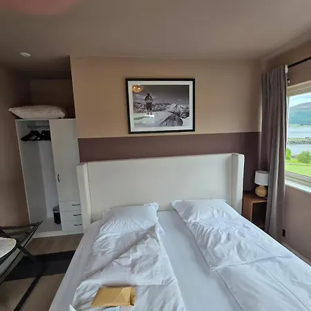 Newly Renovated In Beautiful Haramsoy Apartamento Ålesund