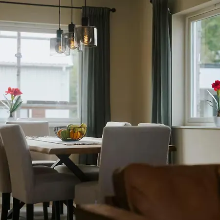 Newly Renovated In Beautiful Haramsoy Apartamento Ålesund